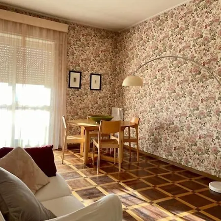 Via Roma A Un Passo Dalle Università! Apartamento *